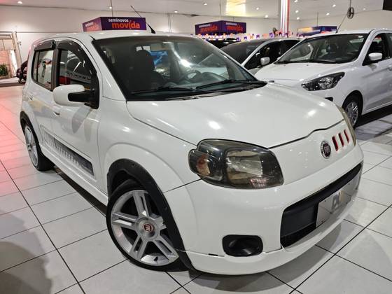 FIAT UNO 1.4 EVO SPORTING 8V FLEX 4P MANUAL FIAT UNO 1.4 EVO SPORTING 8V FLEX 4P MANUAL
